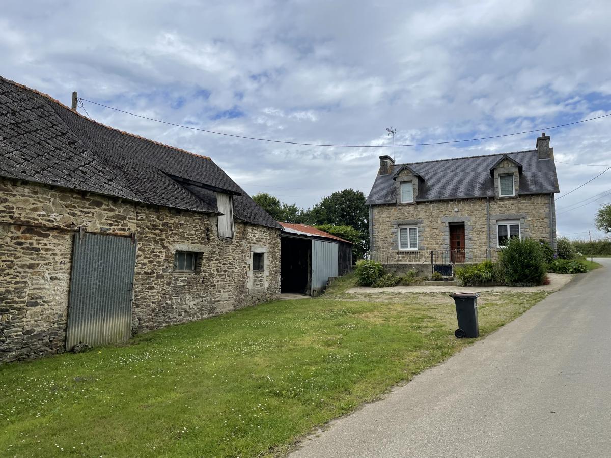 maison à Saint-Hervé