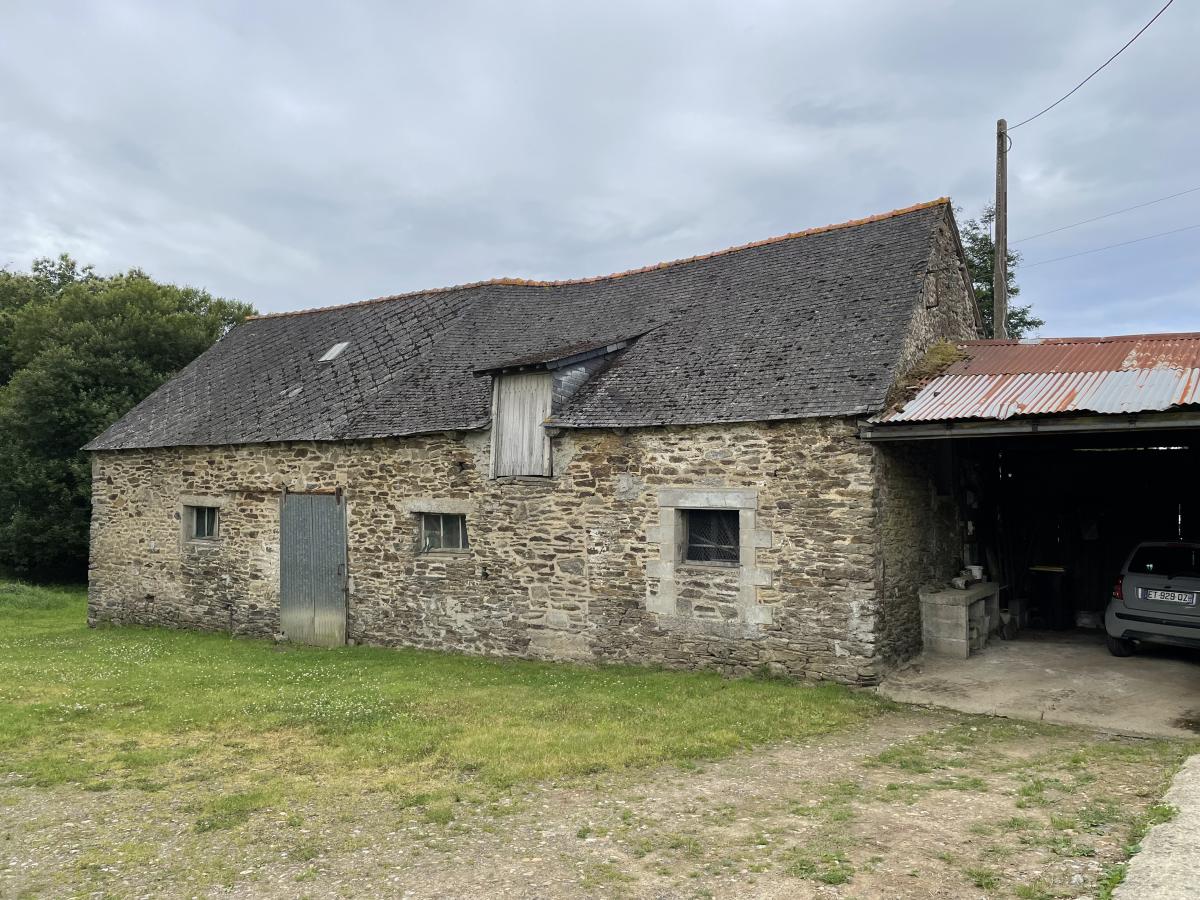 maison à Saint-Hervé