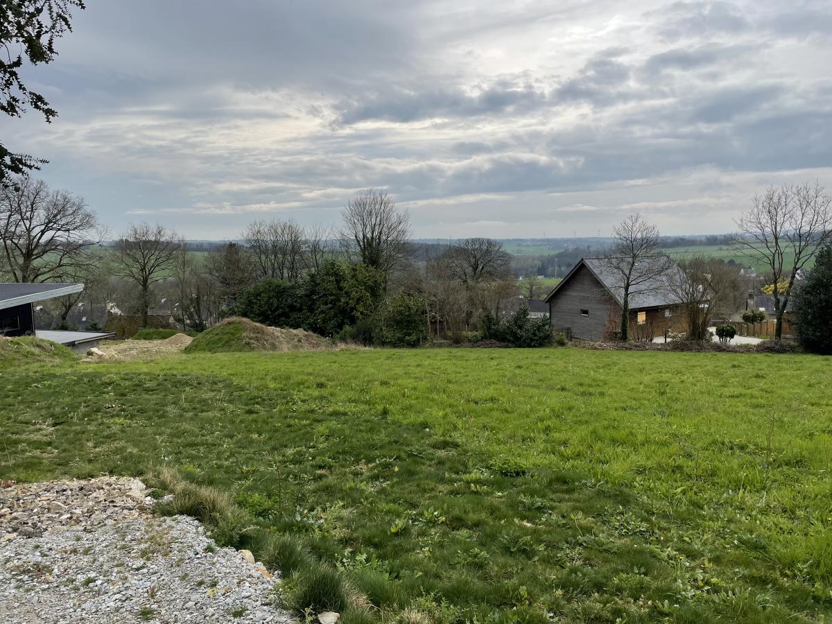 Terrain à Mûr-de-Bretagne